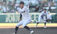 沖縄尚学が初の夏4強！新垣有ー末吉の2年生リレーで1点差逃げ切る、新垣有は「末吉から強気でいけ」と6回1失点【25年夏甲子園】