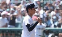沖縄尚学が初の決勝へ！投げては2番手新垣が3回途中無失点の好救援！中盤にたたみ掛け強打の山梨学院を下す！【25年夏甲子園】