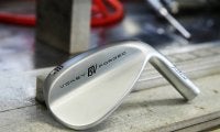 タイトリストの“日本限定”新ウェッジ「ボーケイフォージド」 女子プロの反応は？