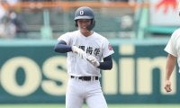 沖縄尚学が悲願の夏甲子園初優勝、宜野座2打点＆2年生投手リレーで日大三に競り勝つ【25年夏甲子園】