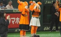 巨人マスコットが沖縄尚学を異例の祝福？　華麗な舞…MCも反応「エイサーでしょうか」