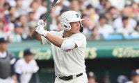 甲子園で2本塁打を記録！日大三の2年生4番を変えた主将の一言「あの言葉のおかげでここまでこれた」【25年夏甲子園】