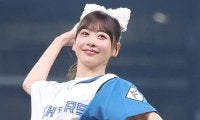 「可愛すぎる」ミニスカアイドルの一球に悶絶　ふわふわ笑顔に釘付け「マウンドに天使」