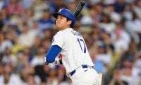 ド軍、単独首位浮上　優勝M29に…大谷は3打数無安打、世界的スター来場に本拠地大歓声