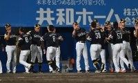 鷹は連敗4でストップ…日ハム敗れ1G差に　ロッテは13安打6得点快勝…27日パの結果