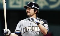 【プロ野球】DH制導入によって野球はどう変わる？ 小笠原道大が危惧する「醍醐味が失われる」