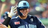 村上宗隆、衝撃の“3打席連発”　バックスクリーンに豪快弾…月間11本目、今季13号