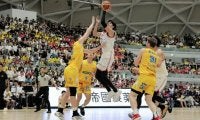 元NBAの渡辺雄太選手、地元の香川で凱旋プレー「夢が叶った瞬間」