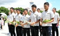 野球U18日本代表が平和の礎を訪問「沖縄の歴史があってこその今」