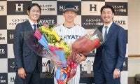 ハヤテ・田中健二朗、引退会見で連続サプライズに感無量　兄貴分と慕う2人に大感激