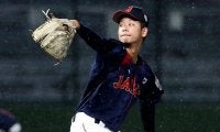 侍U-18、5連勝目前でリクエスト判定→覆り試合続行　雨天の難しい試合、終盤に追加点