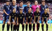 なでしこ6人のアンフィールド集合ショットに｢素晴らしき友情｣｢笑顔が素敵｣、409日ぶり復帰の清水梨紗の姿も！
