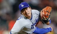 大谷翔平が緊急先発登板で見せた100マイル超多投の凄みと冷静さ　ロサンゼルスに新たな巨大壁画も登場