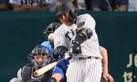 阪神34歳捕手はCSの＂勝負手＂になれるか　スタメン起用にマルチ安打で応える「間違いなく、必要なピース」