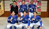 「逆転の王子」、都市対抗野球で21年ぶり優勝　地元庁舎を訪れ謝意