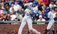 大谷翔平、今季最長138m特大49号含む3安打猛打賞の活躍　ドジャースは逆転で大乱打戦を制してマジック「11」