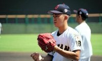 28球で甲子園を去った「高校最速右腕」が世界一へ向けて解放した力
