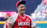 日本を去って2年…“異国の地”で無双投球　右腕の覚醒に「球速くね？」「MLB行ける」