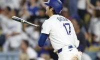 「伝説はさらに深まる」大谷翔平、史上6人目の“偉業”も「世間を驚かせることが難しくなっている」2年連続で50本塁打達成