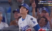 「漫画だよあんた」大谷翔平、2年連続50発で“超”確信歩き！ 打った瞬間ニヤリ、圧巻光景に「ヤバイ鳥肌が」称賛やまず