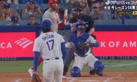ウソでしょ？ 大谷翔平、予想外の投球で“まさかの光景”「エグい」「ドン引きやん」相手打者が動けなくなる“見逃し三振”「お手上げ状態」