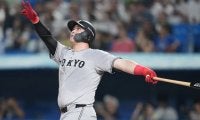 巨人26歳、プロ8年目内野手は「完全に化けたな」SBから移籍→キャリアハイの11本塁打、驚異の.455「来季は中山とのロマン打線、頼むぞ」
