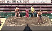 土俵上で「ん？」力士が赤面の“うっかり”珍事 「初めて見た」「なんか可愛いな」ファンほっこり