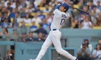 大谷翔平、ライバルの目の前で2戦連発51号124メートル弾！リーグトップに2本差 ド軍は連敗を止めて優勝M8