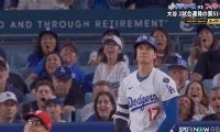 大谷翔平、衝撃51号で見せた“一瞬の表情”に「カッコいい」「惚れ直す」中継カメラが捉えた…ファン大熱狂の瞬間