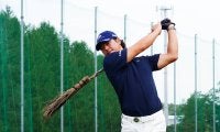 石川遼の練習法 ホウキと極太“筒グリップ”のナゼ