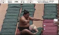 土俵下で若手力士が“驚き”の行動「応援したくなっちゃう」「好感度上がる」称賛相次ぐ