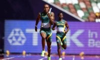 世界陸上のリレーで異例の再レース、米国が21日夜の決勝へ　日本も