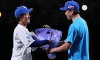 竜を長年支えた祖父江＆岡田の引退試合　対照的なスピーチに人柄やプレースタイルが滲む