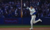 ド軍同僚も思わず反応した「大谷翔平」　53号を称え…勝利後に投稿された“今日の1枚”