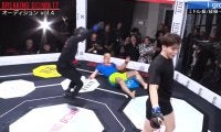 現役の元キック王者、BreakingDownで戦慄の右ハイKO 「えげつないな」会場騒然