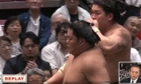 元貴景勝・湊川親方、珍しく“素”のリアクション「どうしたww」「お景親方w」ファンほっこり 先輩力士の際どい取組で