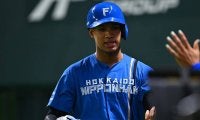 日本ハム震撼…万波中正が登録抹消、20HRはパ3位　逆転Vにまだ可能性も、NPB公示