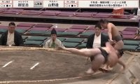 “回転”落下の力士を\