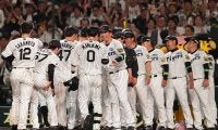 甲子園アルプスに超大物…アテンドしたOBに「どういう繋がり」　まさかの報告にSNS騒然