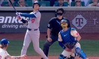 一体、何が起きた…？ 大谷翔平に「ドン引き」 “60発男”の前で豪快弾→捕手の“呆然”リアクションが話題に「あの球でこのホームラン」