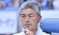長谷部茂利監督にとって重要だった｢4失点｣、計8ゴールの｢最高の試合｣で繰り返された判断ミス【川崎VS柏戦が示した｢横パス｣の危険性】(1)