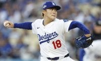 山本由伸、満塁ピンチで“怪物”斬り　吠えた！6回まで圧巻の投球披露　初回テオの落球から失点も2回から4イニング連続三者凡退