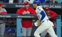 大谷翔平、PO初の申告敬遠で本拠地大ブーイング　名将が決断も…直後にベッツが適時打