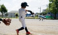 小柄でも飛距離が伸びる「手の向き」　大阪桐蔭OB推奨…ゴロ凡打を減らす“独り練習”