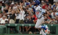 T・ヘルナンデス、逆転3ランで雄叫び　怠慢守備を帳消し…大谷翔平もベンチ飛び出し喜び