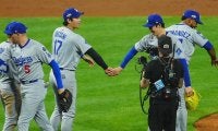 大谷翔平が見せた“気遣い”　佐々木朗希に試合終了直後…目頭緩むファン「微笑ましい」