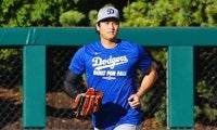 大谷翔平が外野手準備？　中堅で背走キャッチ、送球の動作も…軽快な動きに報道陣騒然