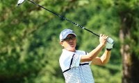 山下和宏が首位発進 賞金ランク2位の岩本高志は19位／国内シニア