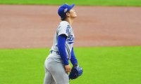 山本由伸、まさかの初球被弾で先制許す　マウンドで呆然…敵地大歓声、前回対戦では初回KO