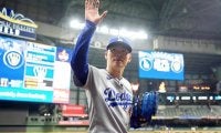 「ブルペンを無職にした」山本由伸の歴史的完投　ドジャース史上21年ぶりの快挙に「完投こそ正義」「マジで神すぎる！」